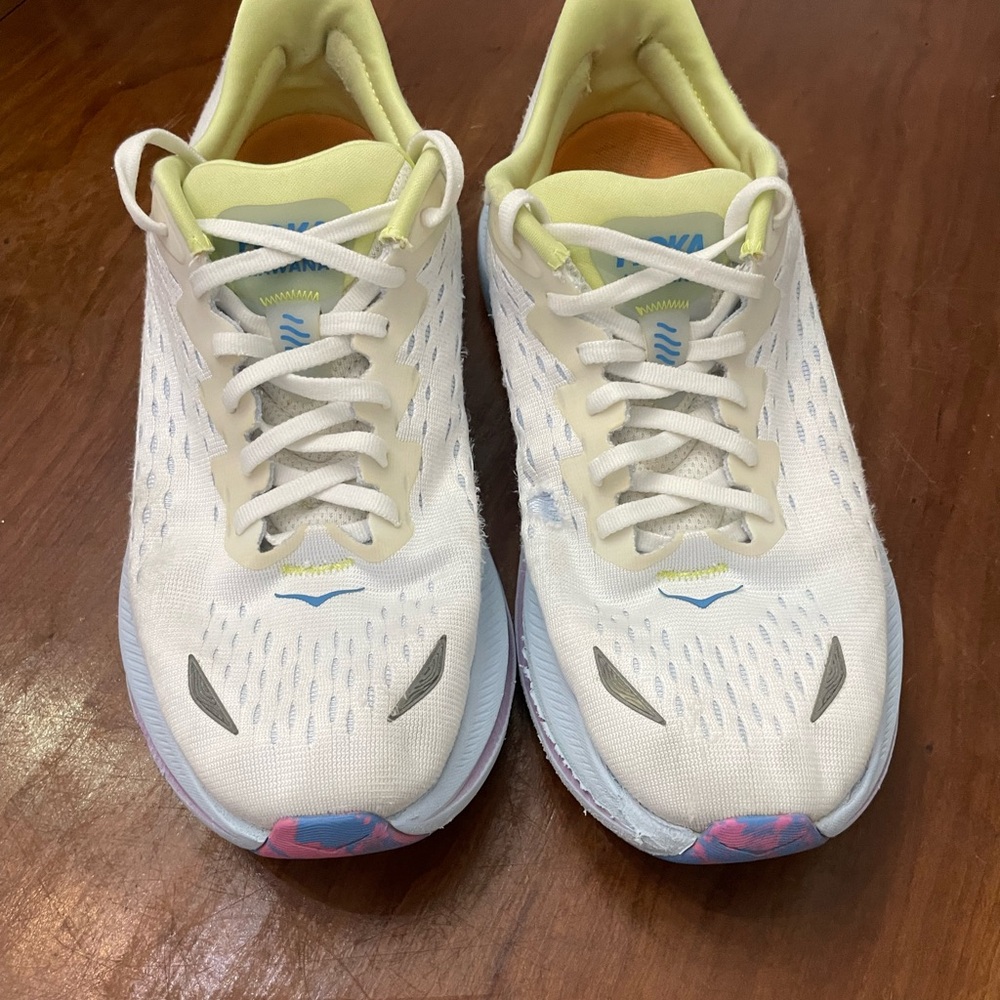 Hoka Kawana shoes